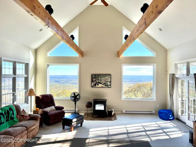 $998,990 | 317 Valley View Drive, Albrightsville, PA 18210