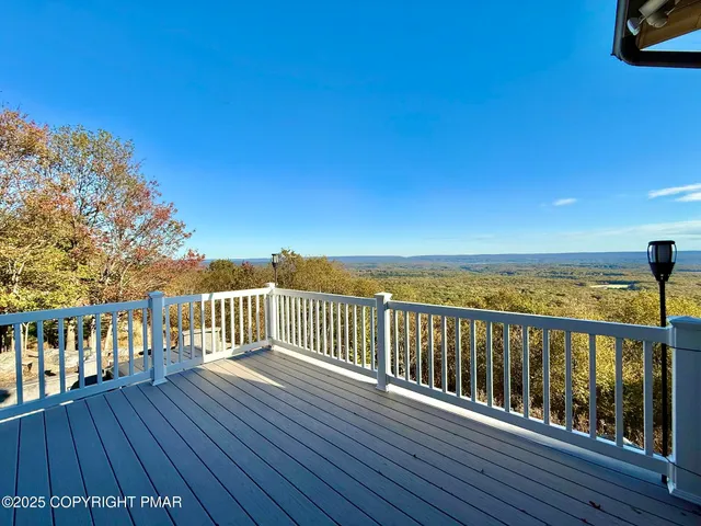 $998,990 | 317 Valley View Drive, Albrightsville, PA 18210