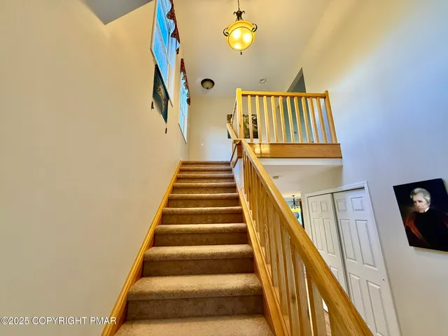 $998,990 | 317 Valley View Drive, Albrightsville, PA 18210