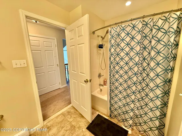 $998,990 | 317 Valley View Drive, Albrightsville, PA 18210