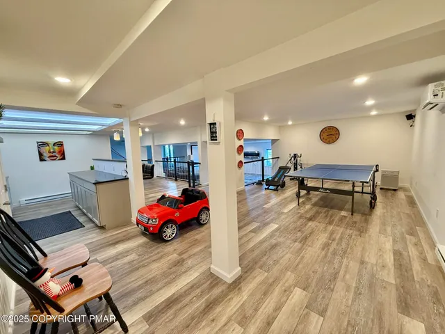 $998,990 | 317 Valley View Drive, Albrightsville, PA 18210