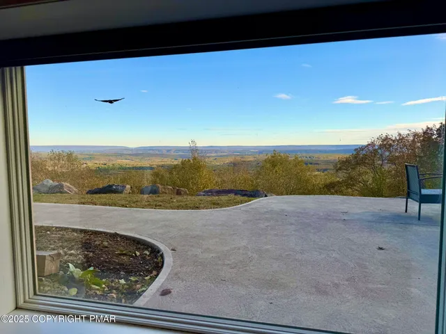 $998,990 | 317 Valley View Drive, Albrightsville, PA 18210