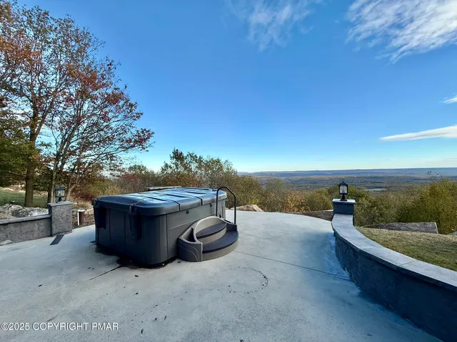 $998,990 | 317 Valley View Drive, Albrightsville, PA 18210