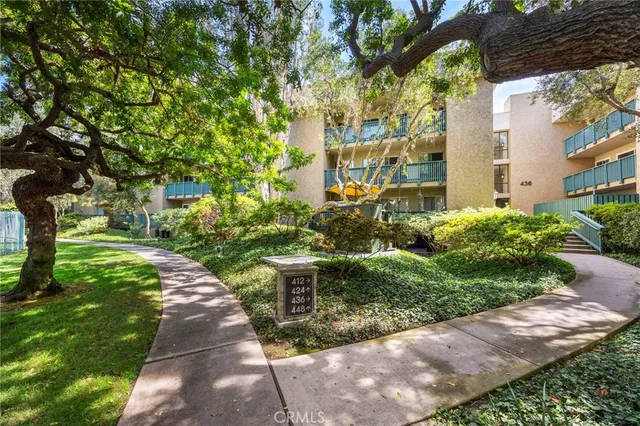 $579,000 | 436 North Bellflower Boulevard, Unit 302, Long Beach, CA 90814