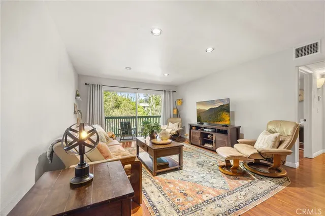 $579,000 | 436 North Bellflower Boulevard, Unit 302, Long Beach, CA 90814