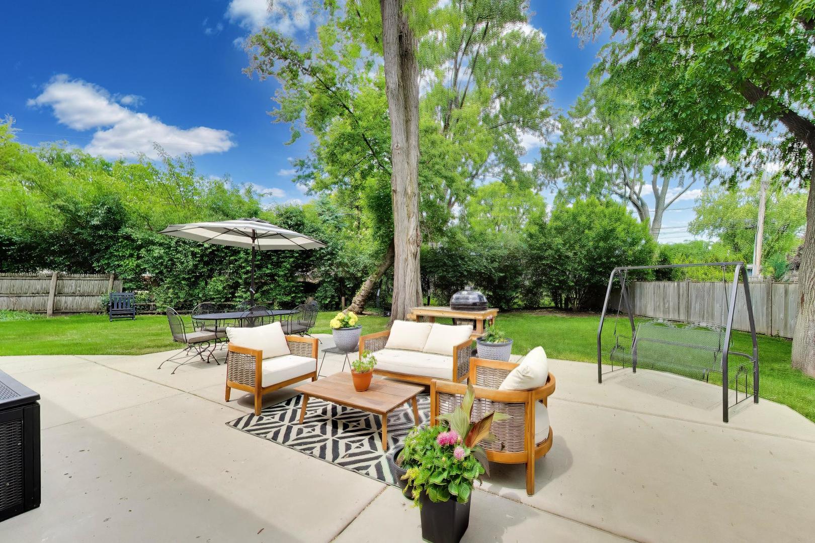 1052 Rolling Pass Glenview, IL 60025 - Photo 23 of 26
