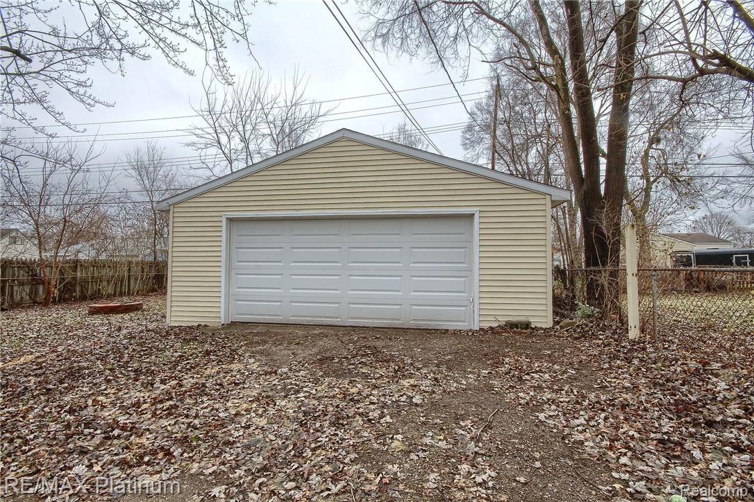 1288 Fall River Road Ypsilanti, MI 48198 - Photo 24 of 26 2 CAR GARAGE