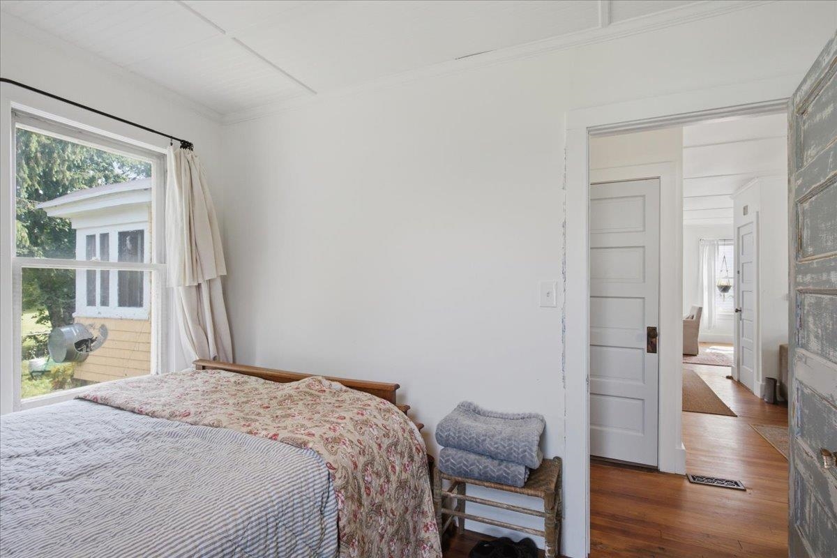 12 Hall Street Bennington, VT 05257 - Photo 28 of 31 Gallery Image 28