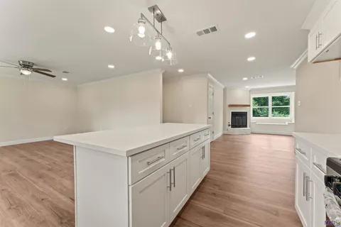 $279,700 | 1142 Sharynwood Drive, Baton Rouge, LA 70808