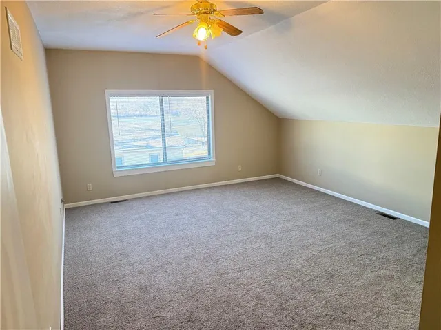 $450,000 | 31435 Lofty Lane, Edwards, MO 65326