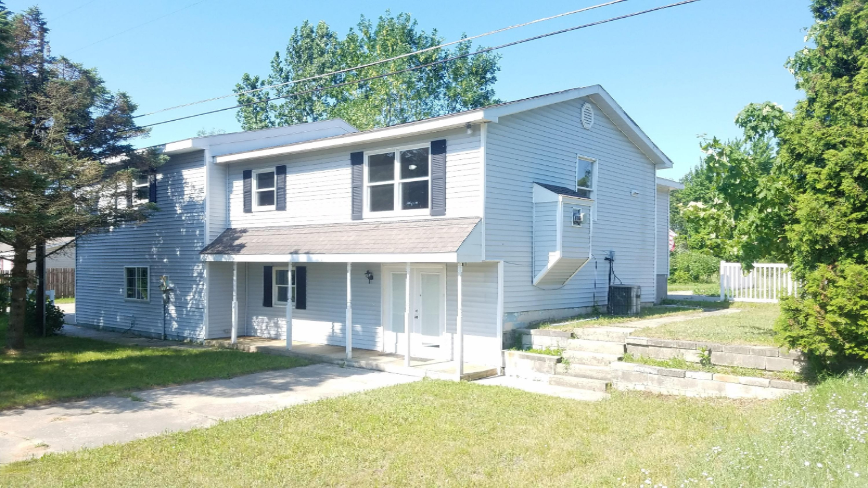 6991 South 88th Avenue Rothbury, MI 49452 - Photo 1 of 29 20180629_103940