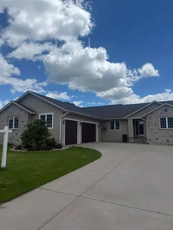 $540,000 | 150 Potomac Place, Oregon, WI 53575