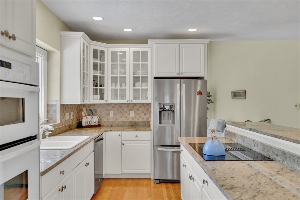 11 Walnut Street Acton, MA 01720 - Photo 11 of 40