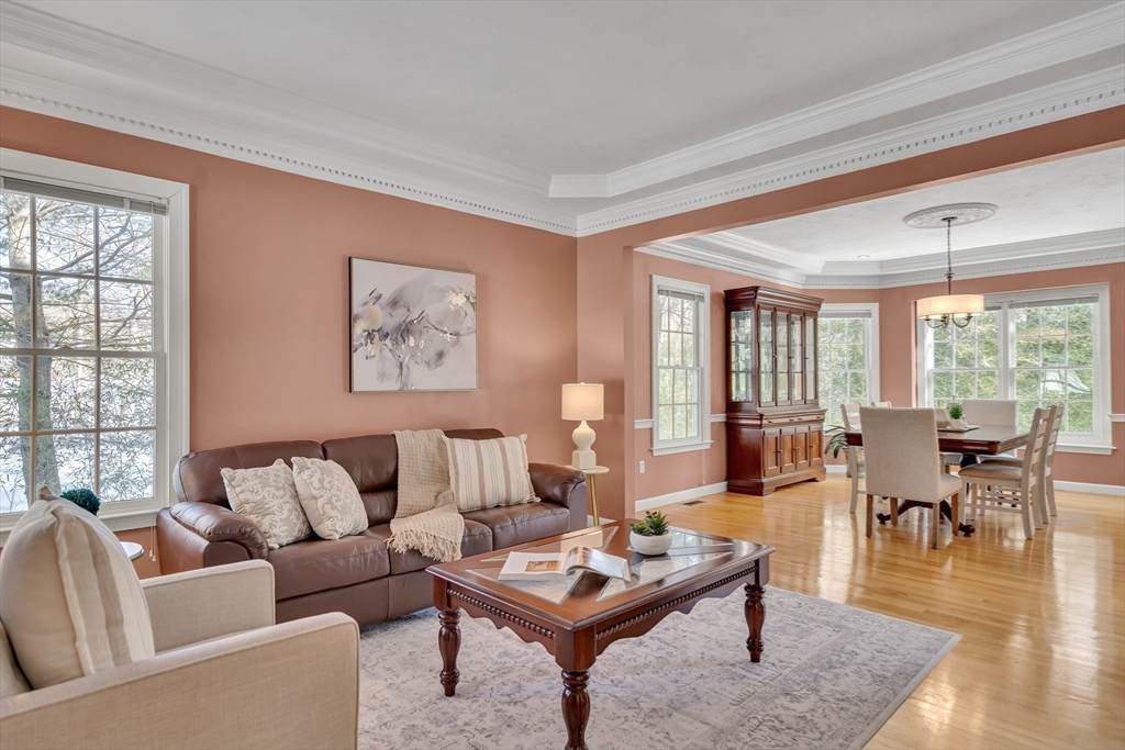 11 Walnut Street Acton, MA 01720 - Photo 6 of 40