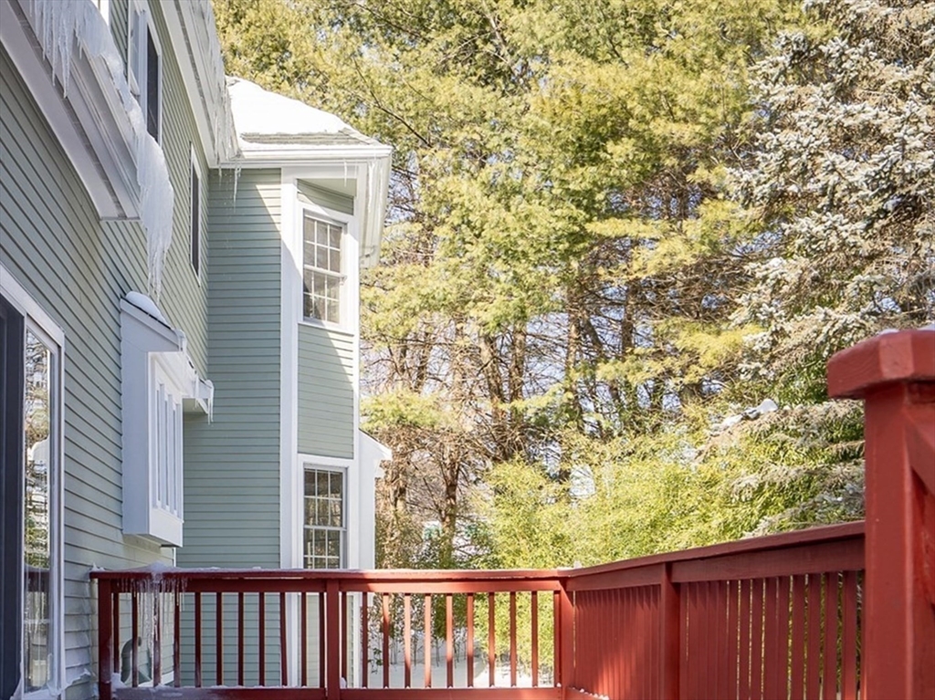 11 Walnut Street Acton, MA 01720 - Photo 8 of 40