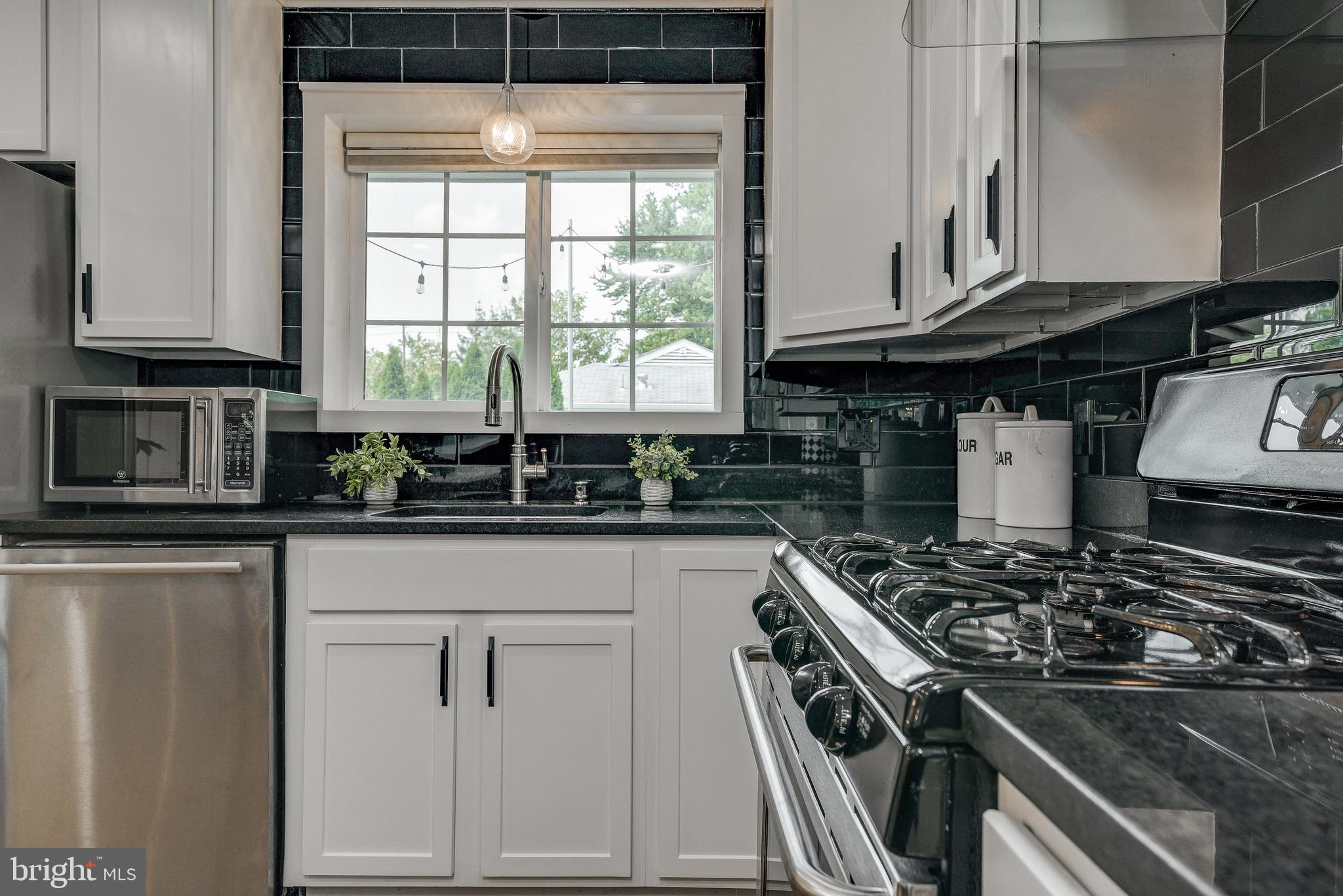 2111 Ellis Street Silver Spring, MD 20910 - Photo 13 of 49