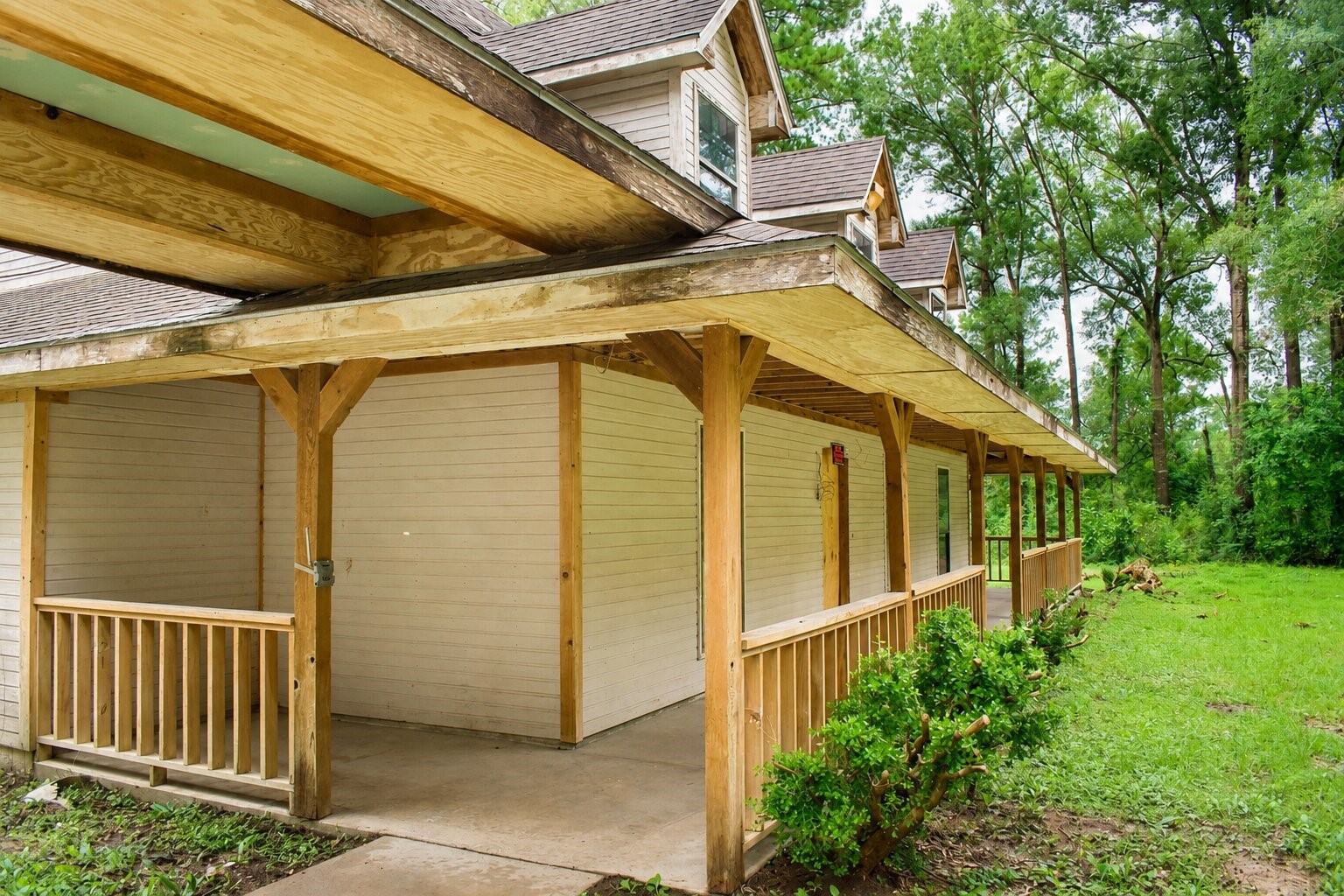 400 Tymel Road Cleveland, TX 77328 - Photo 8 of 37