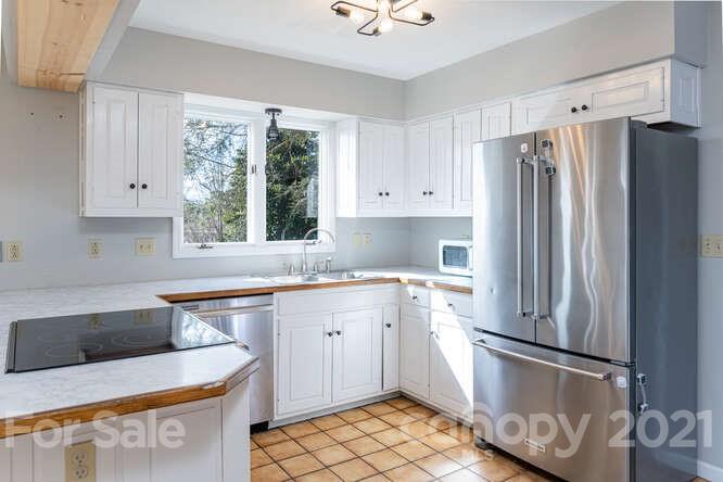 118 Laurel Road Arden, NC 28704 - Photo 13 of 44 Gallery Image 13