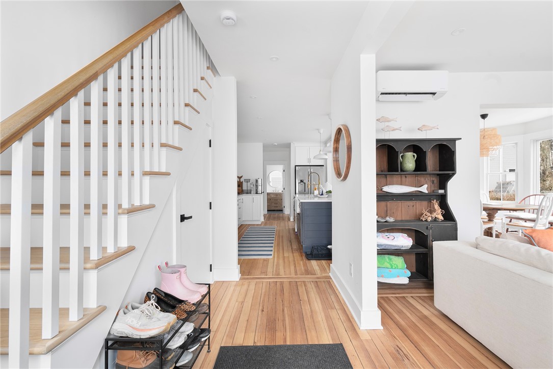 69 Connection Street Newport, RI 02840 - Photo 4 of 38