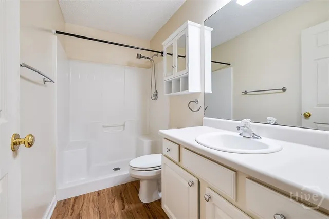 $196,000 | 310 Tibet Avenue, Unit 52, Savannah, GA 31406