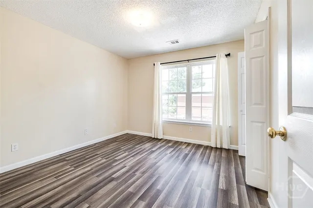 $196,000 | 310 Tibet Avenue, Unit 52, Savannah, GA 31406