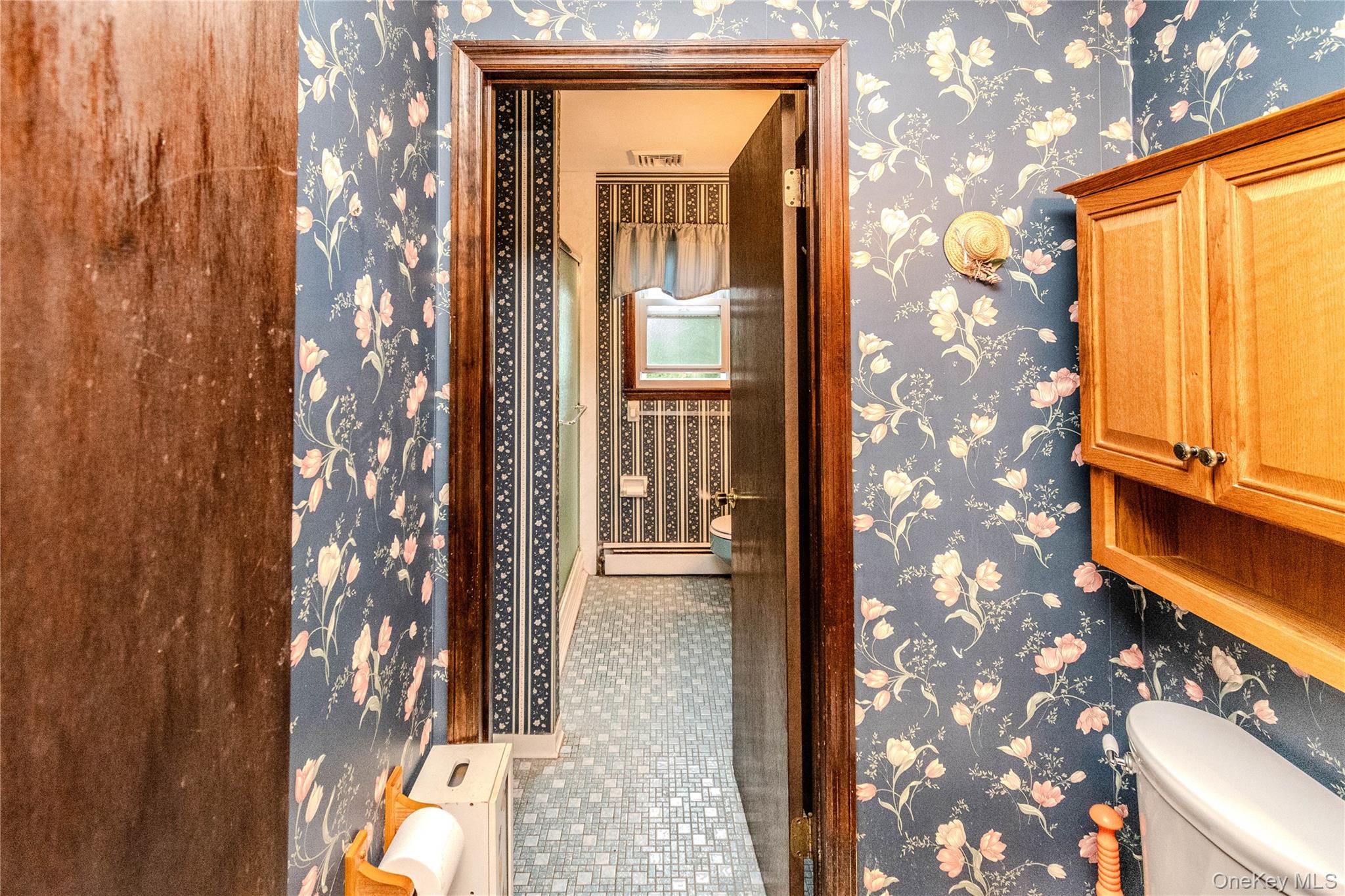 6 Bates Circle Florida, NY 10921 - Photo 27 of 50 Ensuite Half Bathroom - entrances through Primary bedroom and Bathroom 1