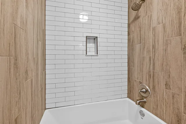 $2,095 | 1114 Briarmead Drive, Richmond, TX 77406