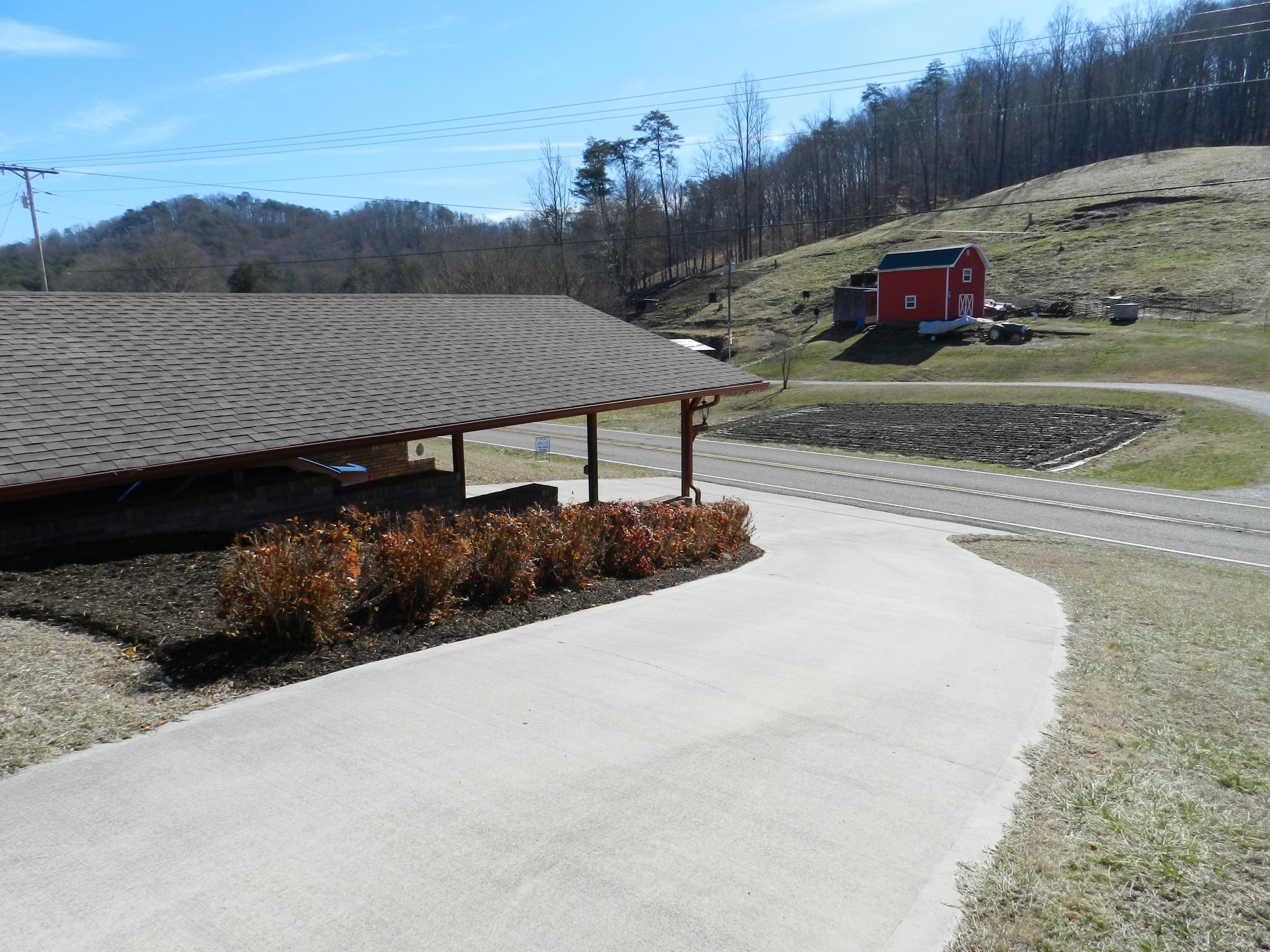 5156 Hickory Valley Road Heiskell, TN 37754 - Photo 38 of 40 052