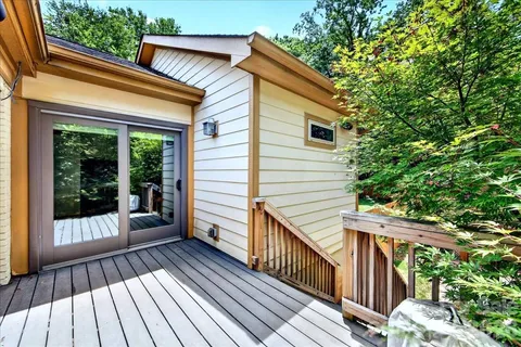 $619,000 | 2120 Dalehurst Drive, Charlotte, NC 28205