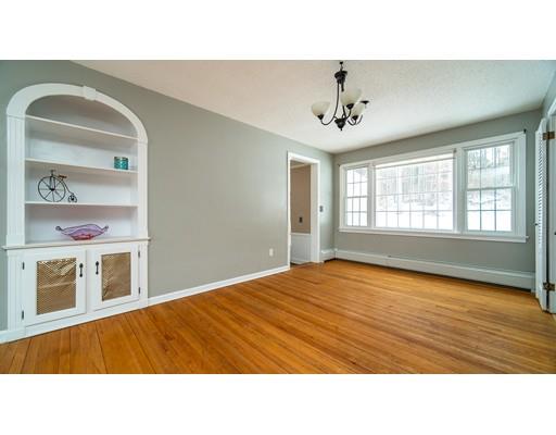 351 Forest Hills Road Springfield, MA 01128 - Photo 4 of 30