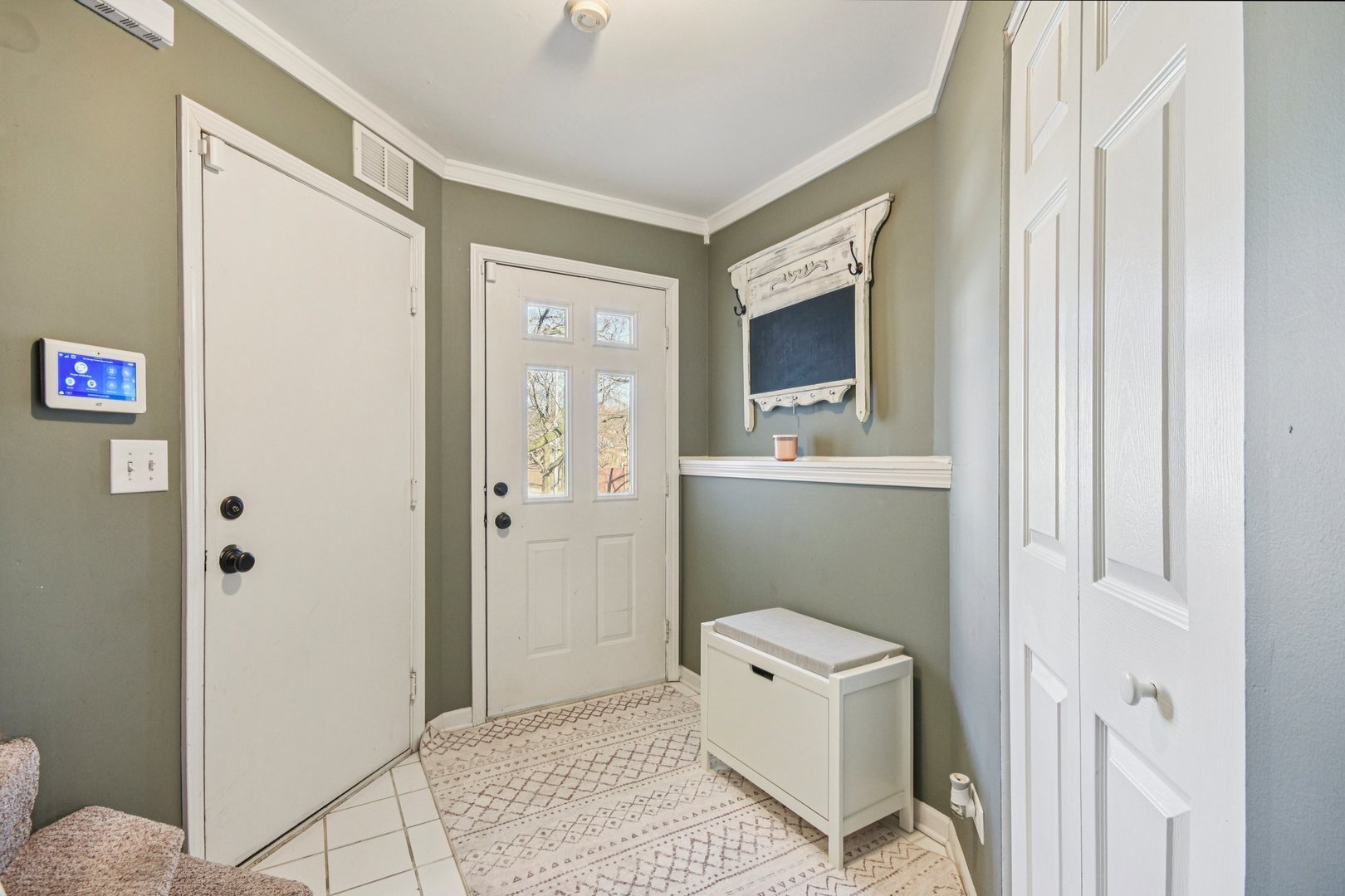 241 East Parallel Street, Unit 1A Palatine, IL 60067 - Photo 16 of 36