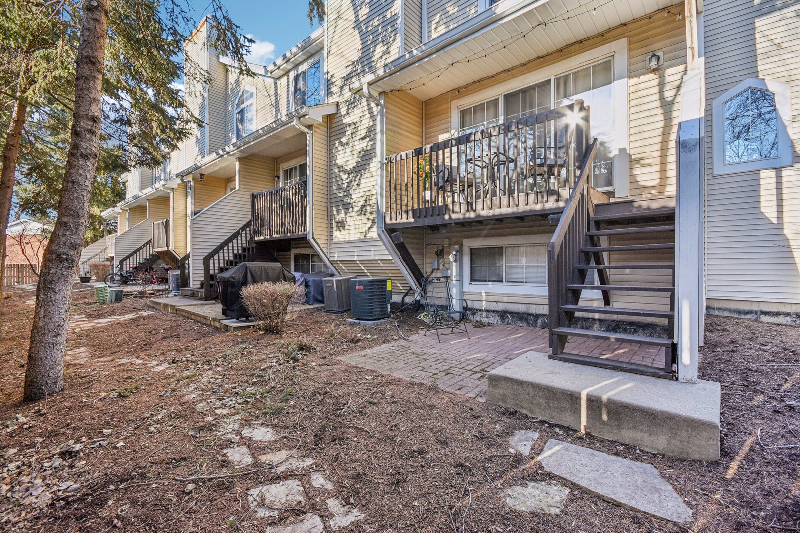 241 East Parallel Street, Unit 1A Palatine, IL 60067 - Photo 32 of 36