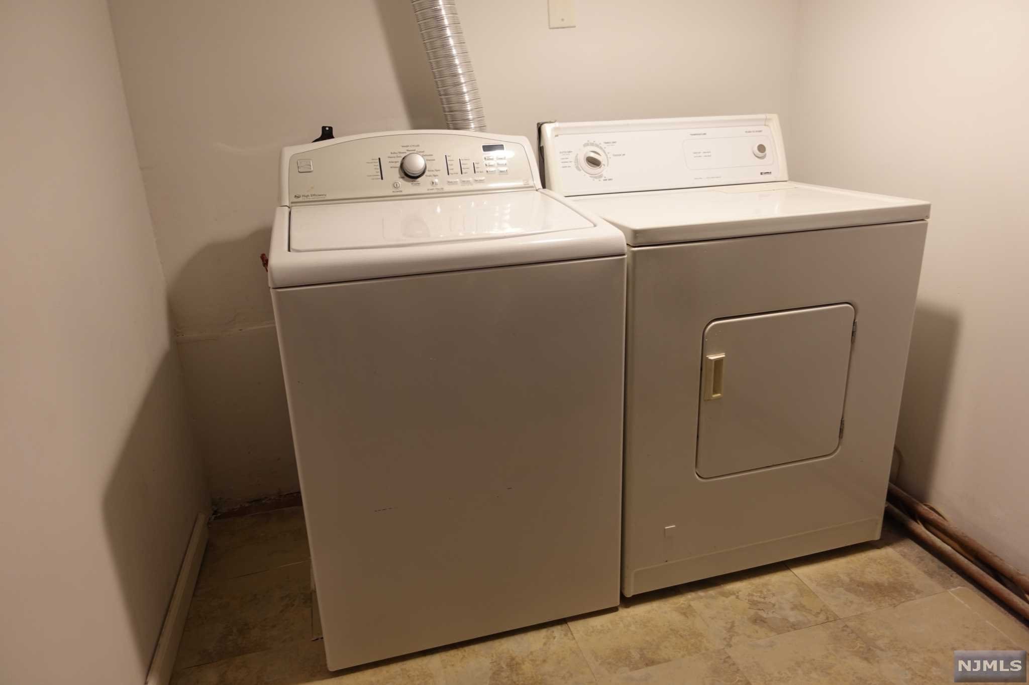 1153 Queen Anne Road Teaneck, NJ 07666 - Photo 14 of 15