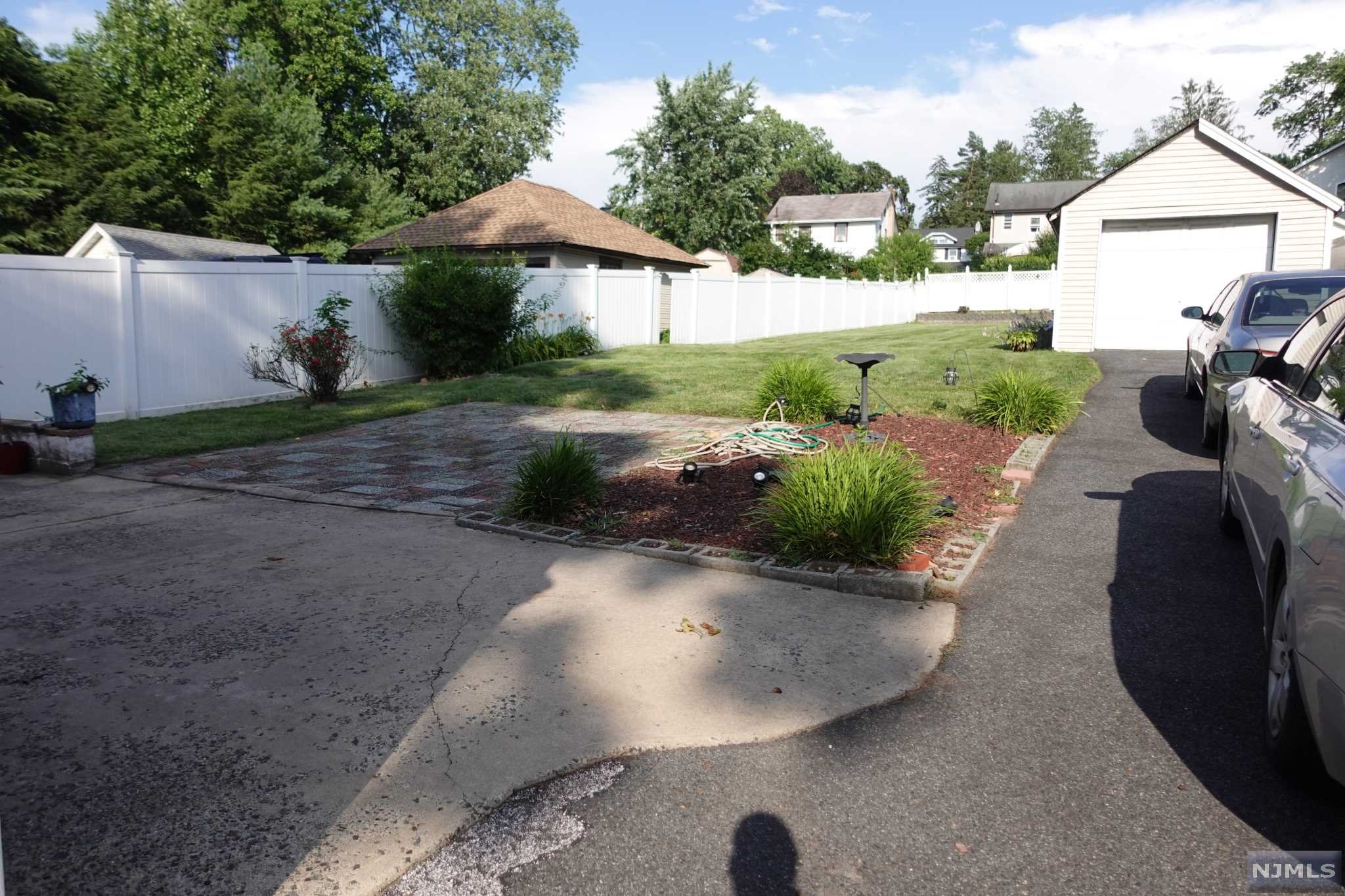 1153 Queen Anne Road Teaneck, NJ 07666 - Photo 15 of 15