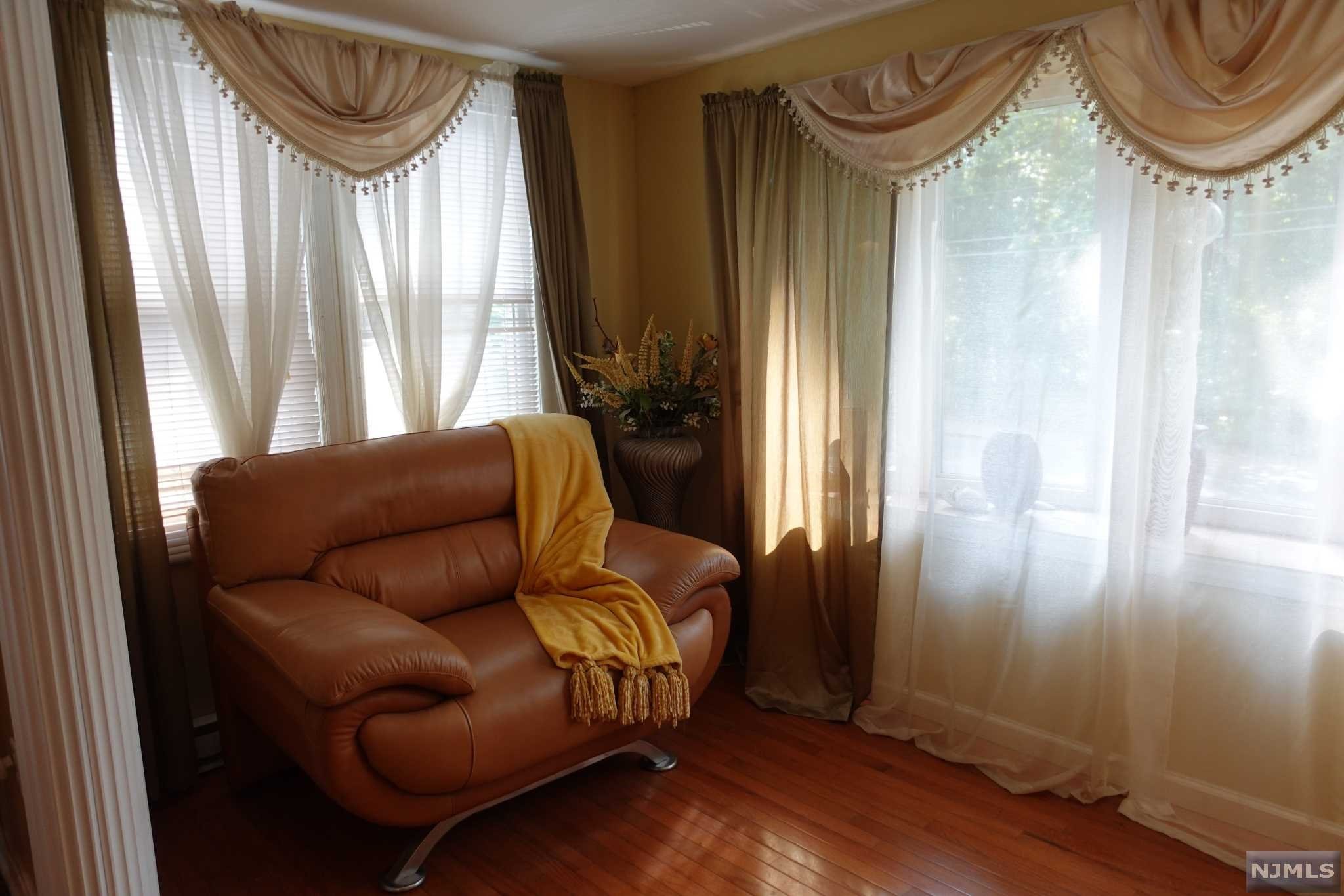 1153 Queen Anne Road Teaneck, NJ 07666 - Photo 7 of 15