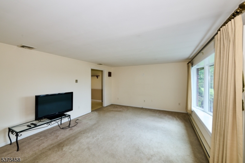 264 Ridge Road Harmony, NJ 08865 - Photo 13 of 27