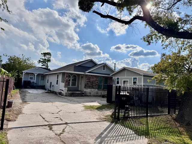$315,000 | 14334 Texarkana Street, Houston, TX 77015