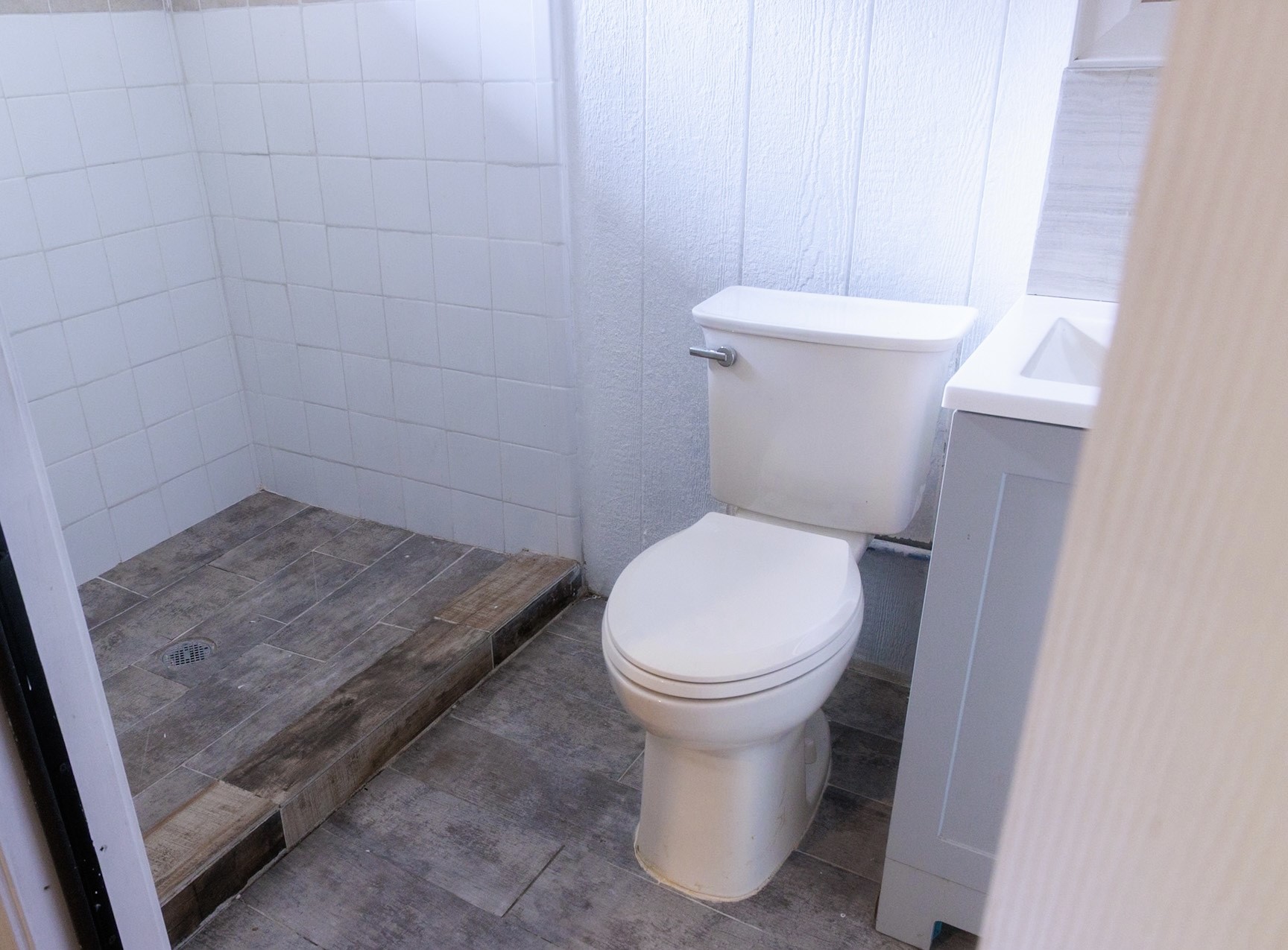 14334 Texarkana Street Houston, TX 77015 - Photo 24 of 26 a bathroom with a sink and a toilet
