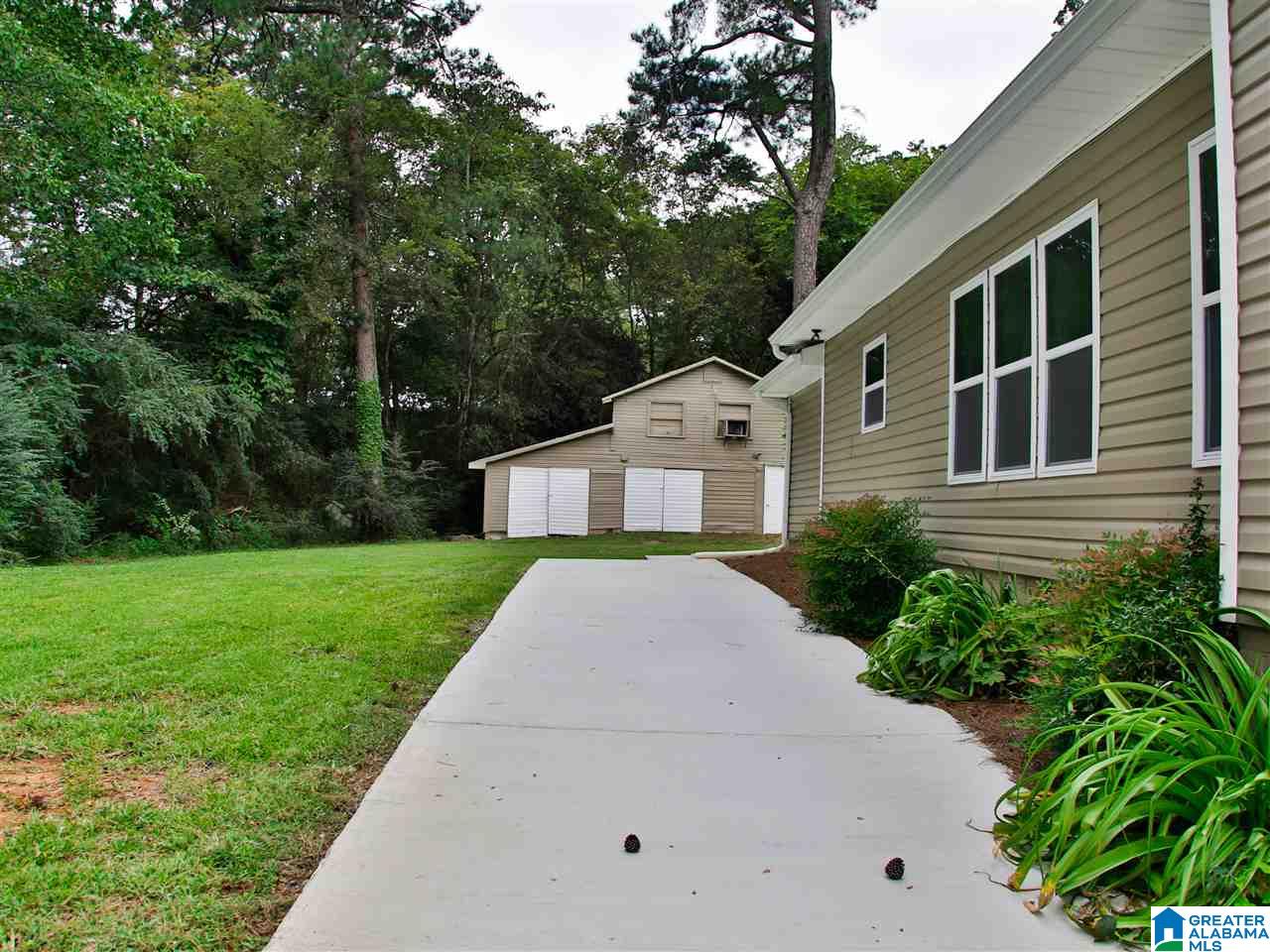 117 Cypress Street Bessemer, AL 35023 - Photo 3 of 33