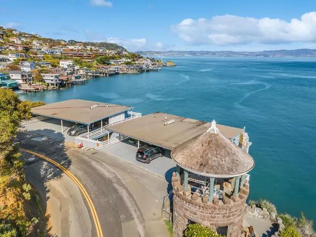 $3,610,000 | 2036 Paradise Drive, Tiburon, CA 94920