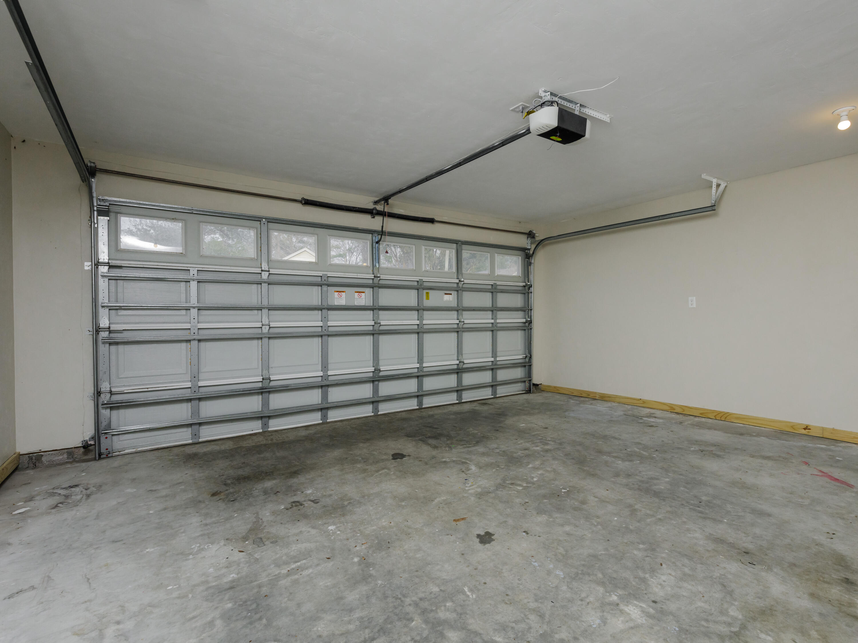 6367 Northwest 109th Place Alachua, FL 32615 - Photo 11 of 15 a view of a garage