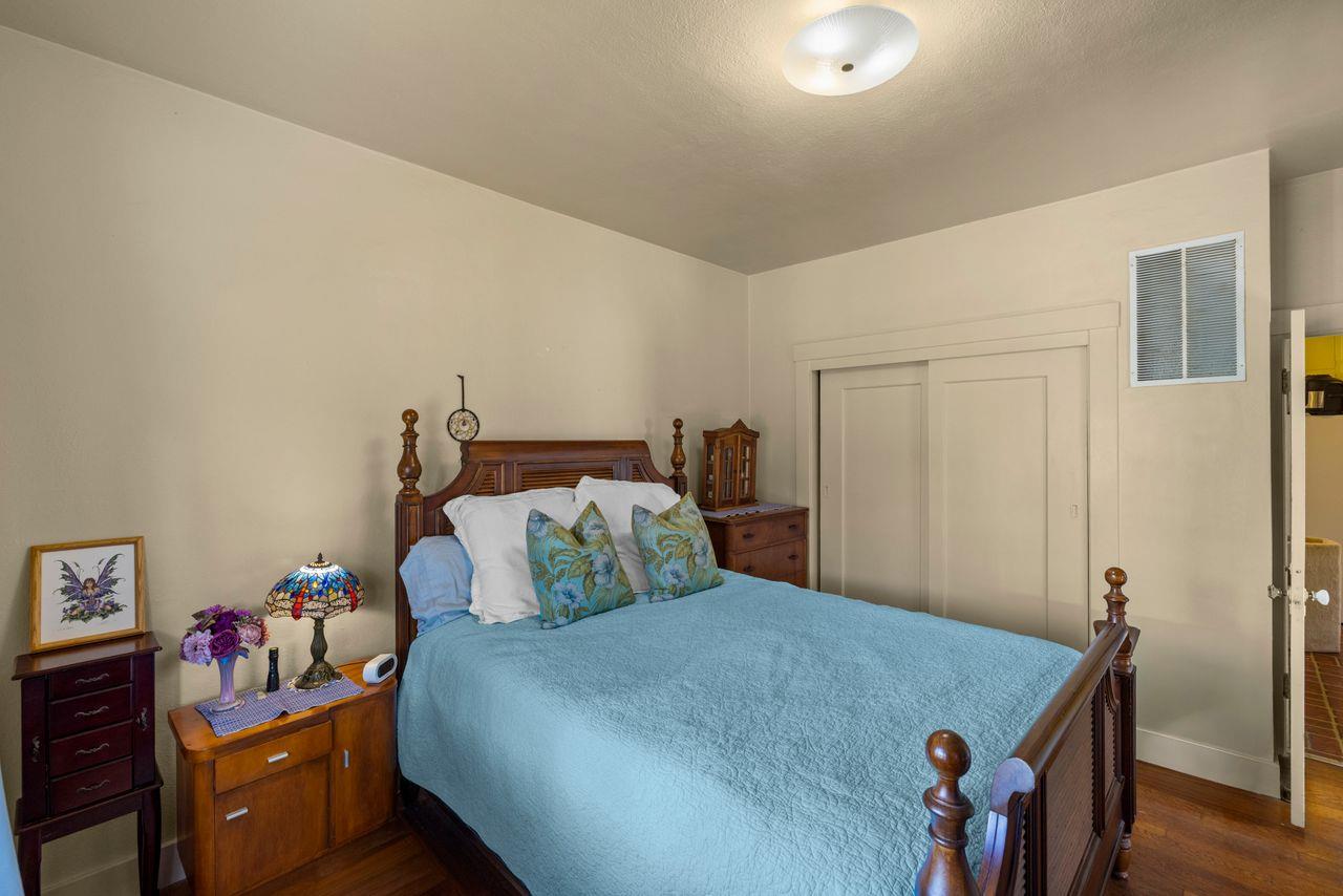 851 Laurel Avenue Pacific Grove, CA 93950 - Photo 13 of 38