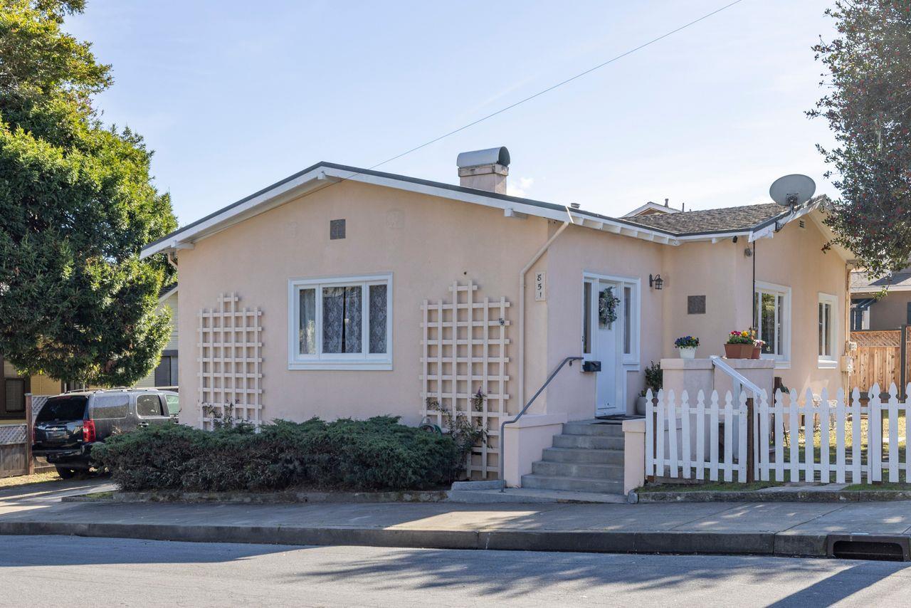 851 Laurel Avenue Pacific Grove, CA 93950 - Photo 33 of 38