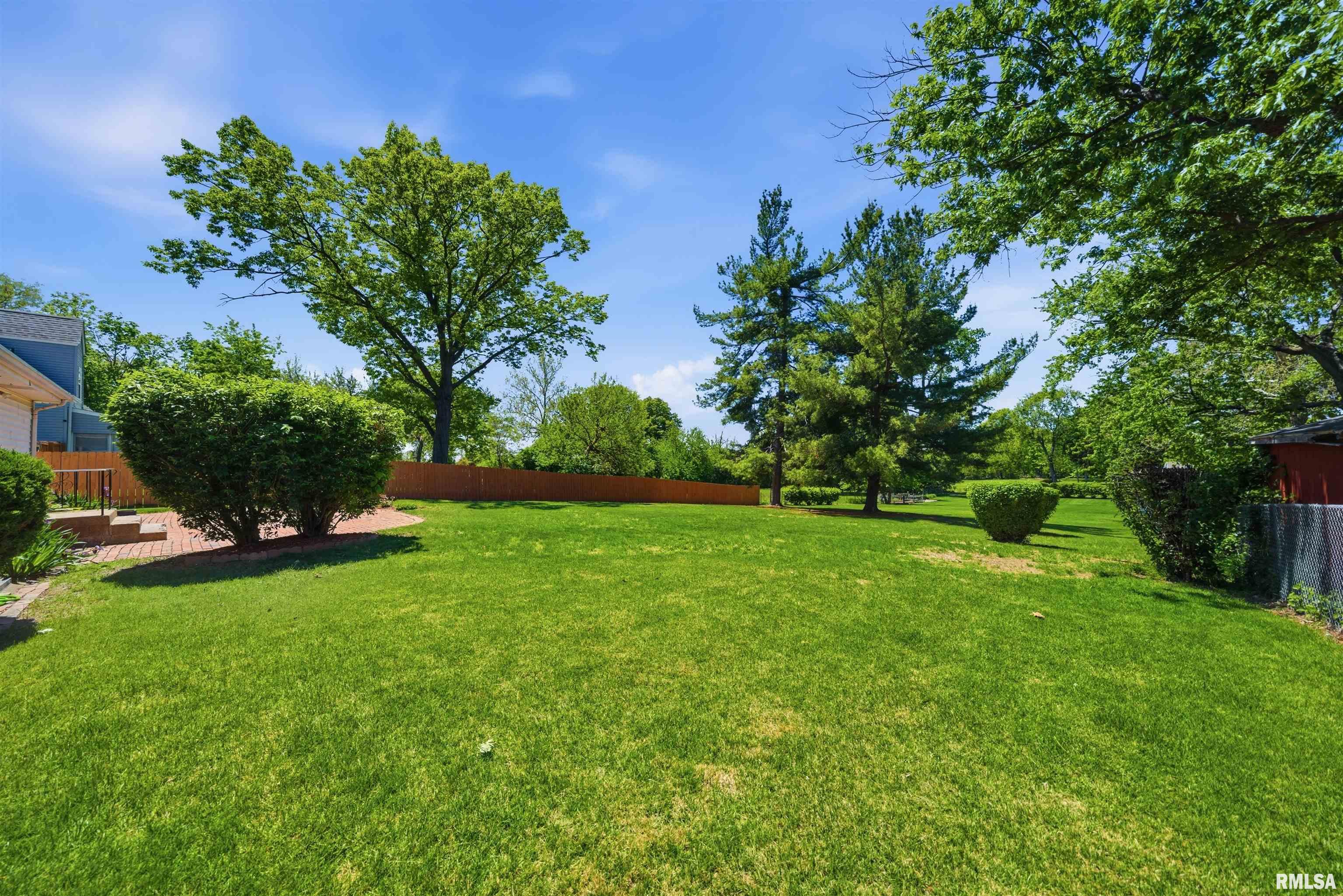 5203 North Sheridan Road Peoria, IL 61614 - Photo 25 of 31