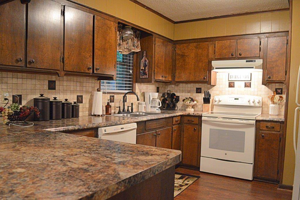 1105 Hooper Road Pineville, LA 71360 - Photo 6 of 12 Gallery Image 6