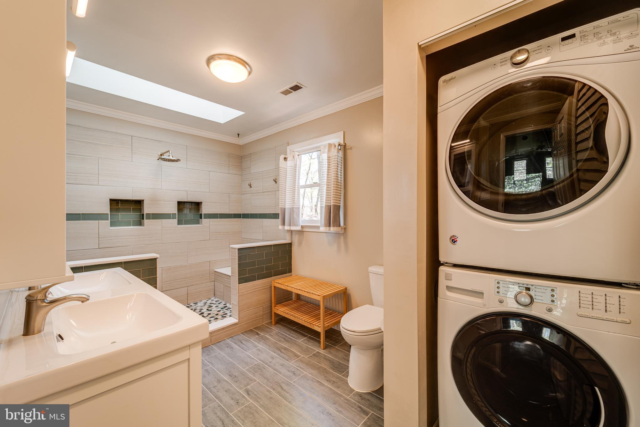 8232 Honeysuckle Road Manassas, VA 20112 - Photo 46 of 76