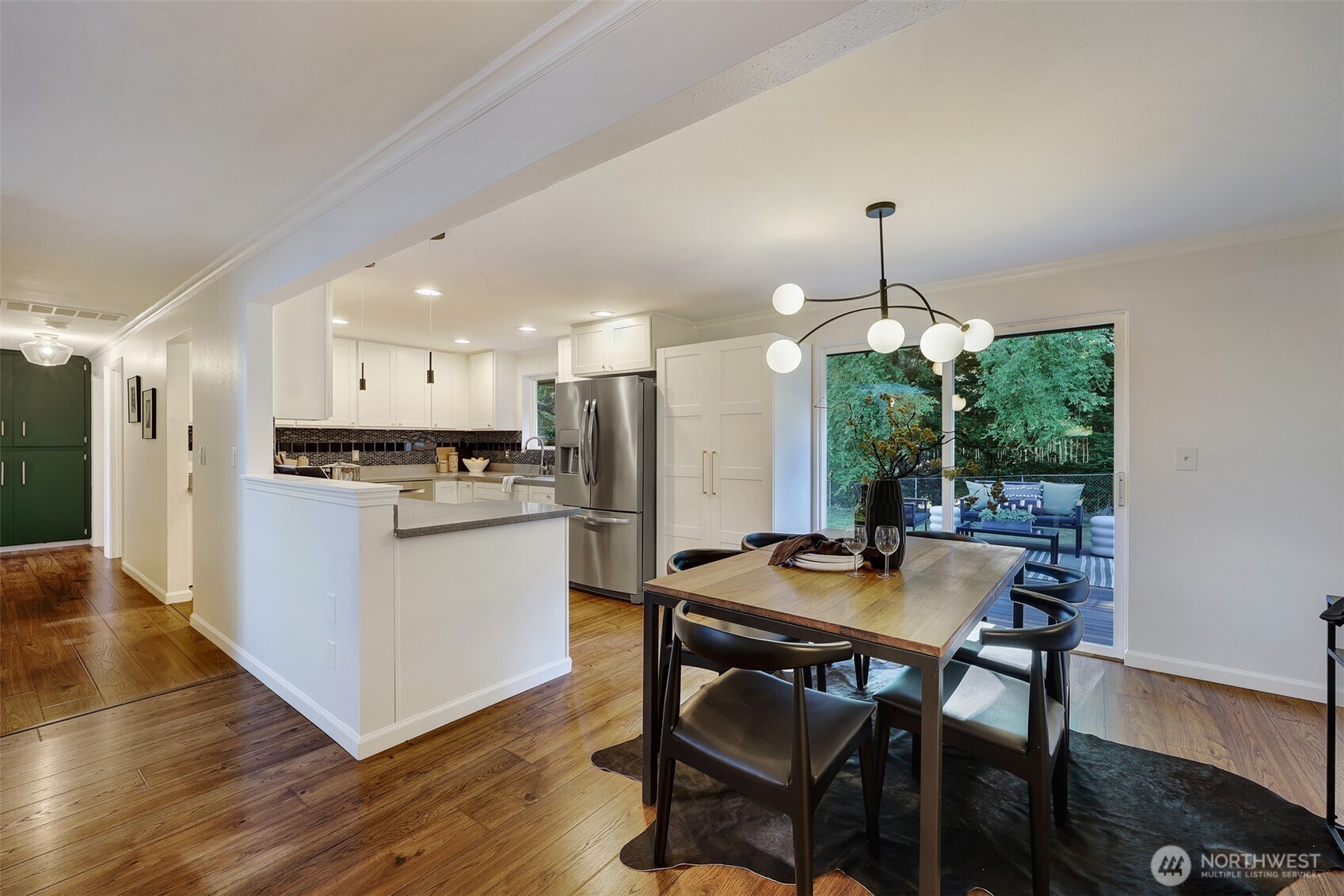14007 156th Avenue Southeast Renton, WA 98059 - Photo 11 of 37 Gallery Image 11