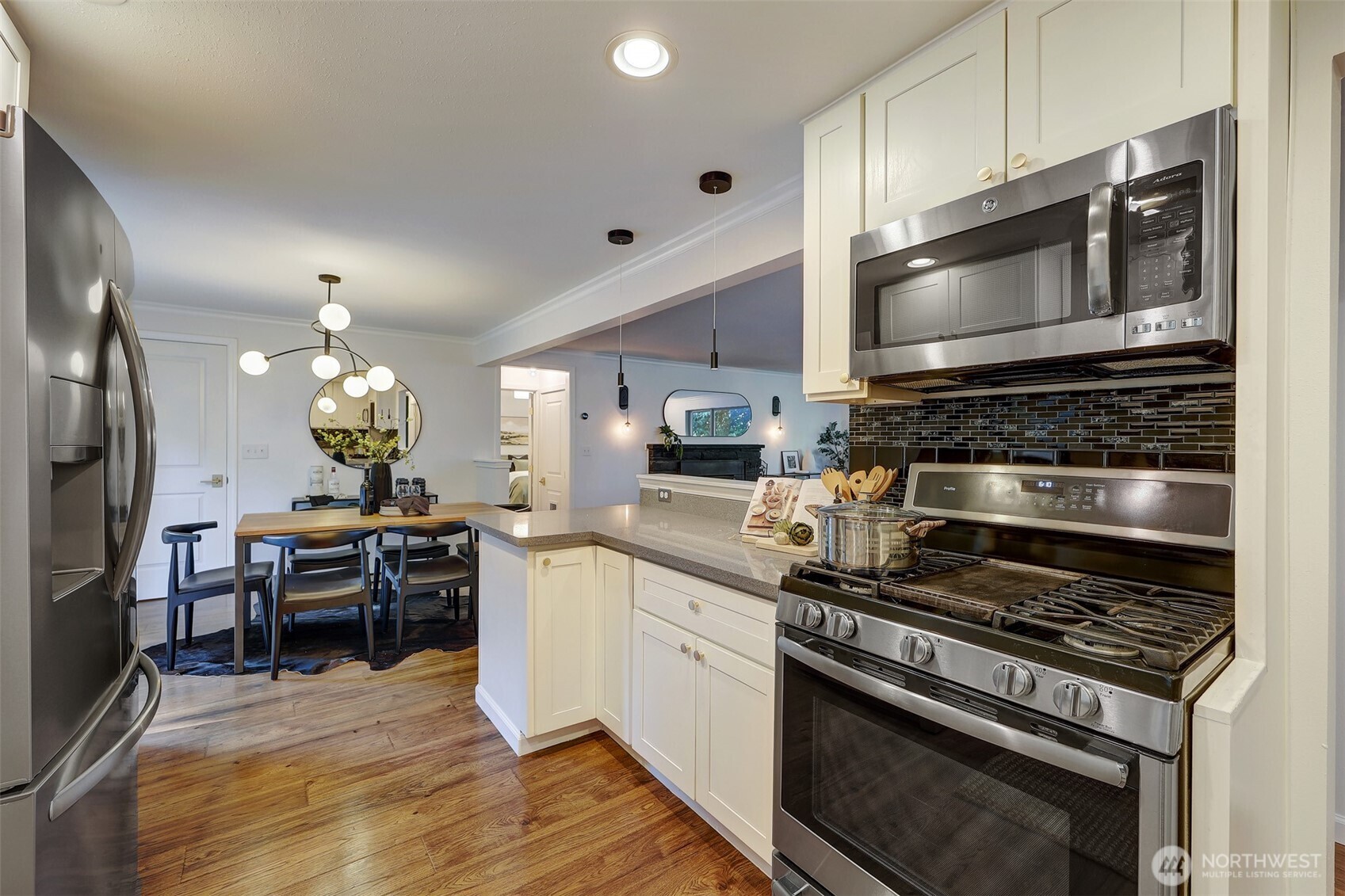 14007 156th Avenue Southeast Renton, WA 98059 - Photo 12 of 37 Gallery Image 12