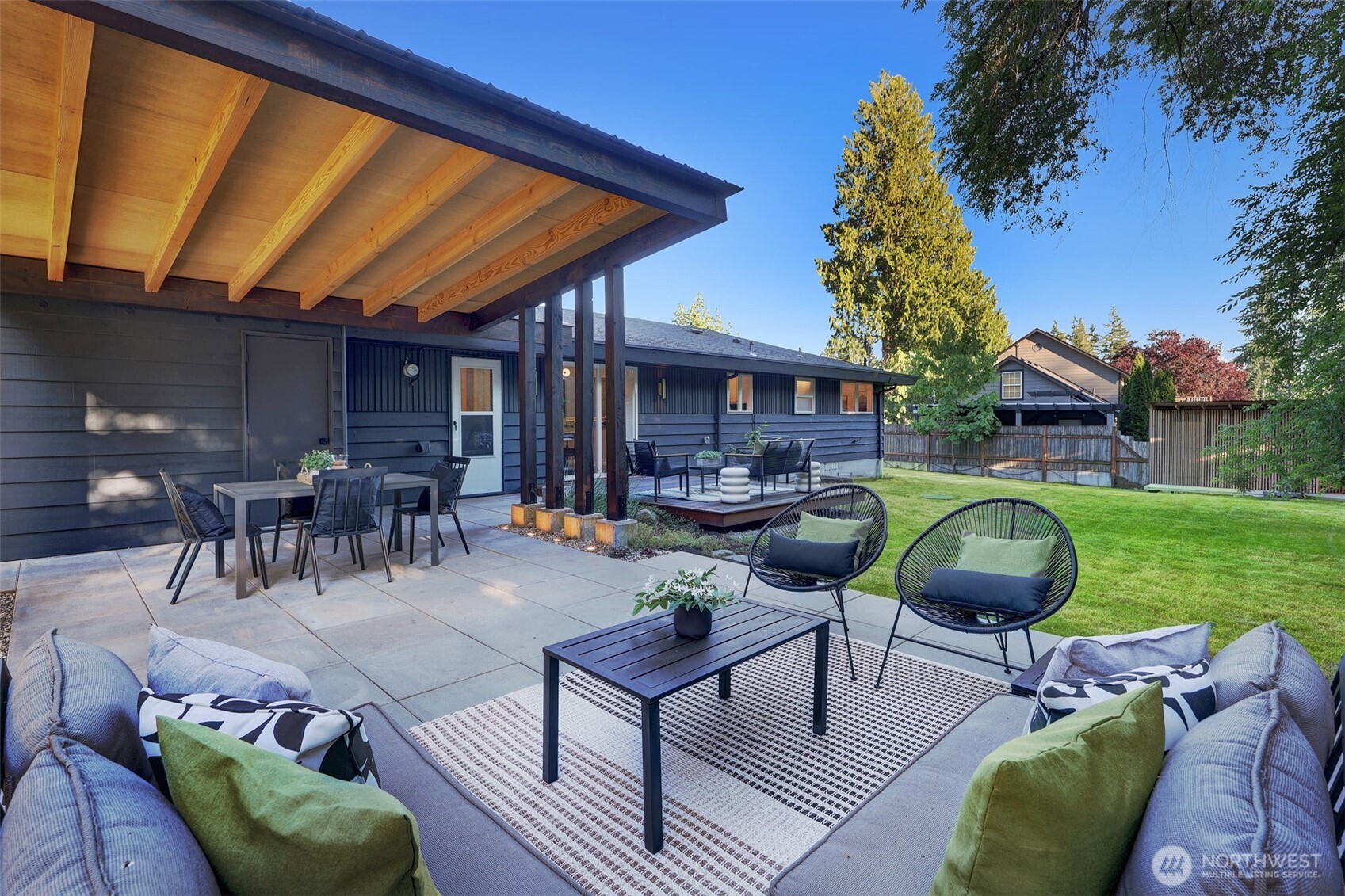 14007 156th Avenue Southeast Renton, WA 98059 - Photo 23 of 37 Gallery Image 23