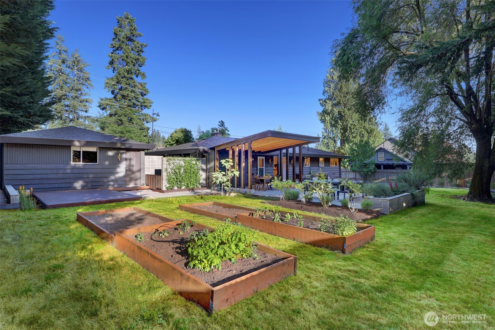 14007 156th Avenue Southeast Renton, WA 98059 - Photo 31 of 37 Gallery Image 31